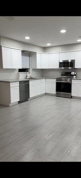 Building Photo - 707 Corydon Dr