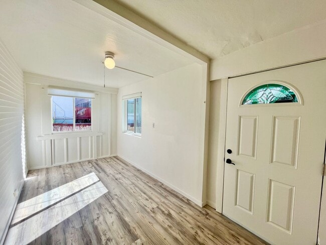 Building Photo - Little Italy - Charming 2 BR Cottage with ...