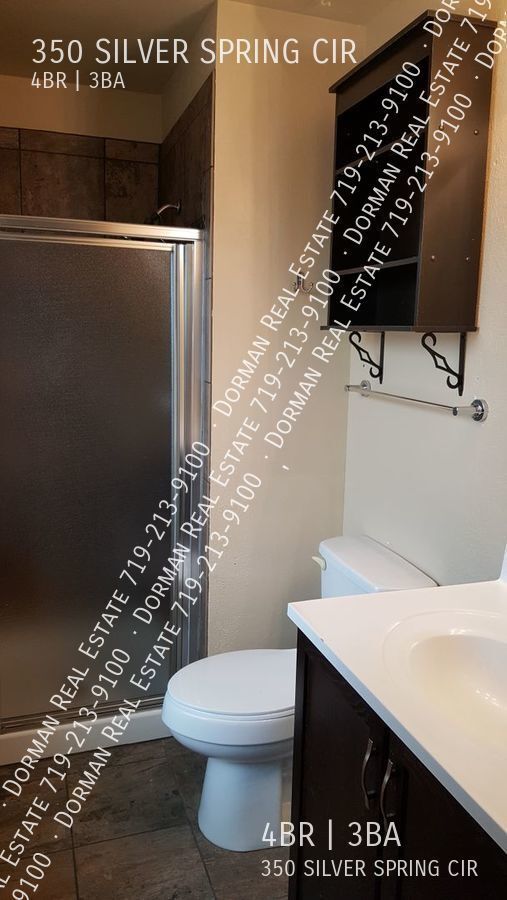 Building Photo - 350 Silver Spring Cir
