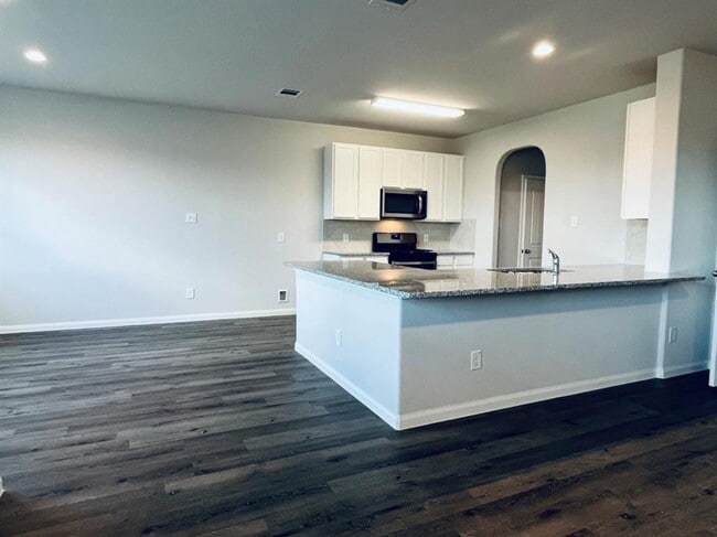 Building Photo - 4807 Blue Jacaranda Wy