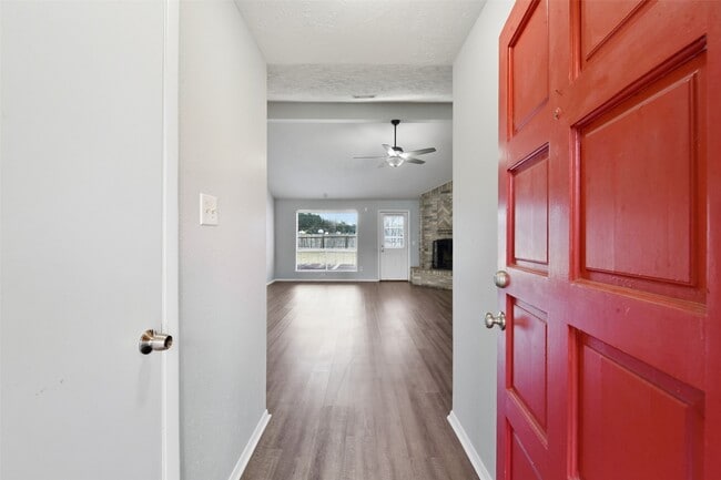 Building Photo - 2822 Forest Point Dr