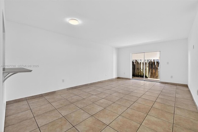 Building Photo - 240 NW 107th Ave