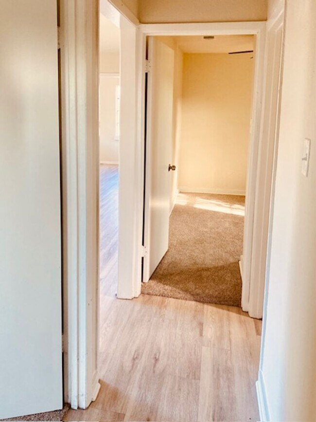 Building Photo - BEAUTIFUL REMODELED 3 BEDROOM LEASE HOME CLOSE TO DOWNTOWN HOUSTON