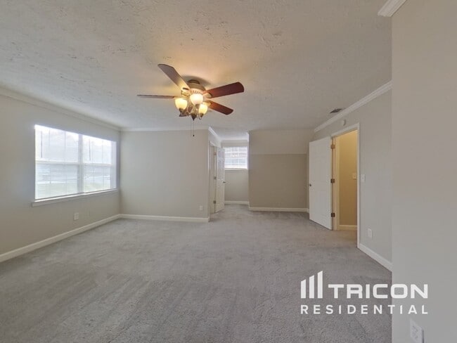 Building Photo - 2142 Red Rose Ln