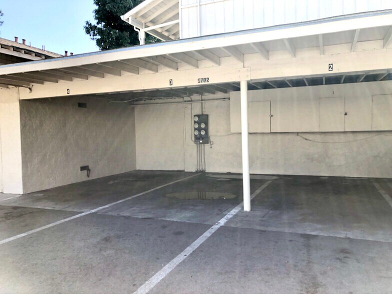 Building Photo - 5702 Tucson Dr