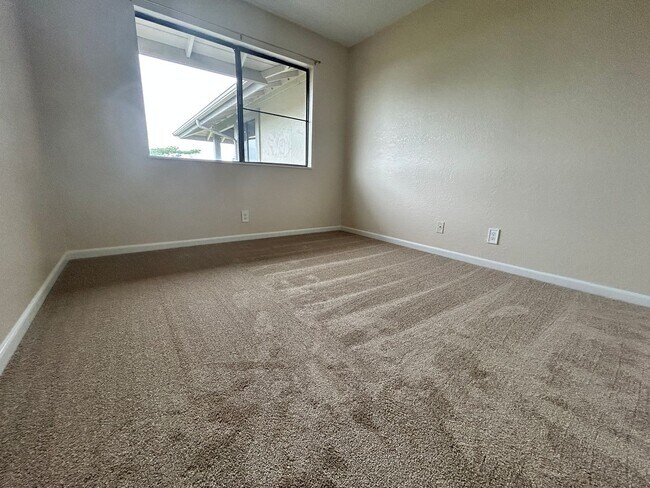 Building Photo - 98-1784 Kaahumanu Street Unit 66C
