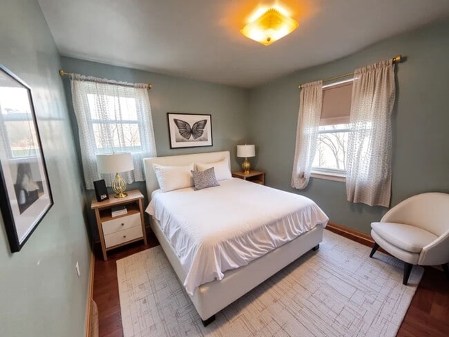 Building Photo - 3 Bedroom 1 Bath Rental Rome NY