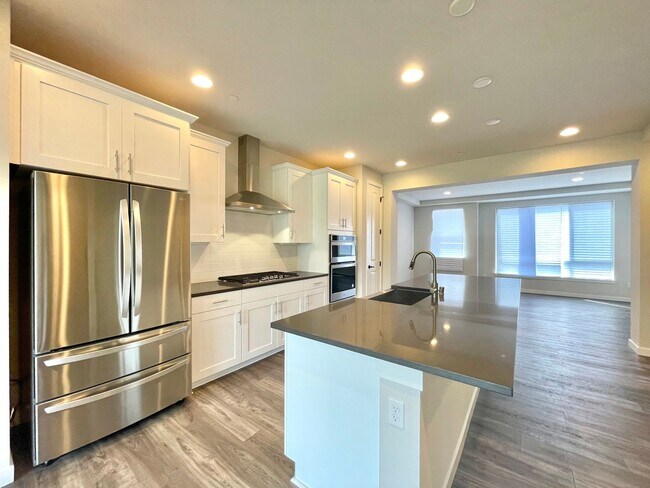Building Photo - Great Townhome for rent