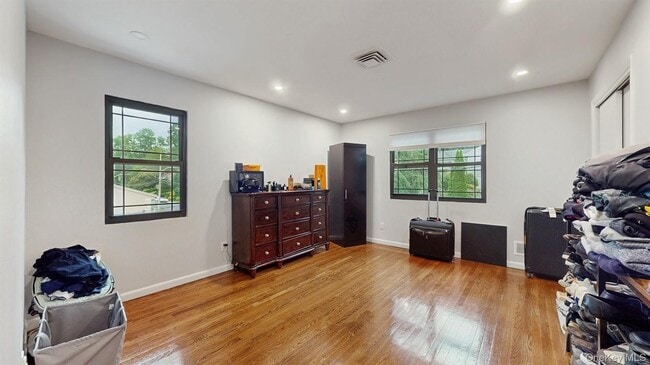 Building Photo - 17 Arthur Pl