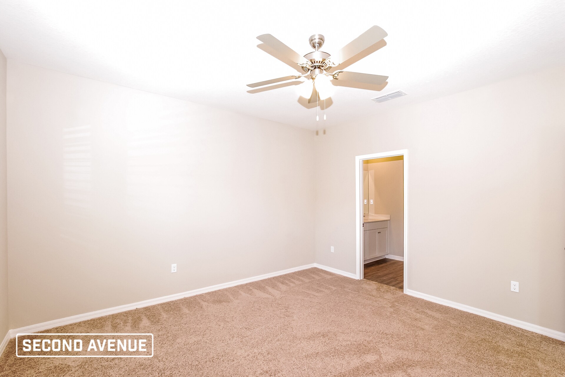 Building Photo - 512 Falcon Ridge Rd