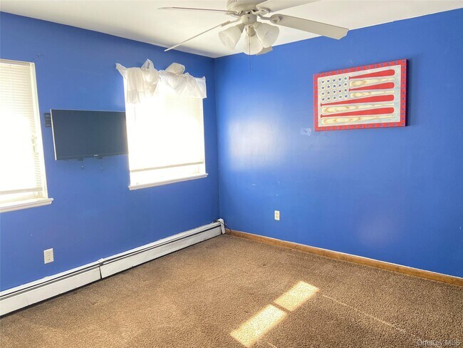 Building Photo - 38 Edmunds Ln