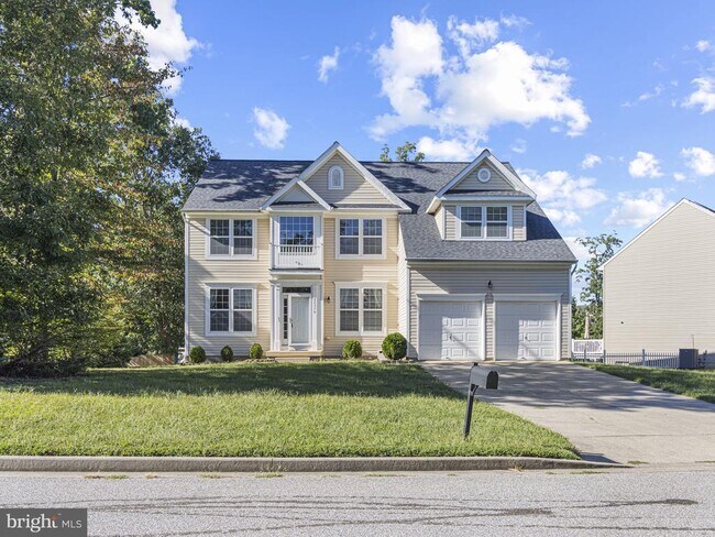 Building Photo - 45370 Barefoot Dr