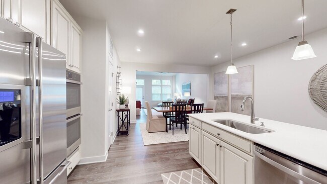 Building Photo - 3 bed, 2.5 bath Townhouse with 2 car garage AVAILABLE Soon  in Mooresville