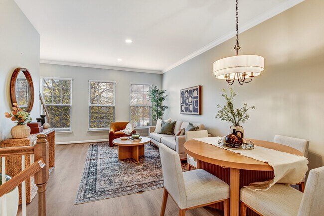 Building Photo - 12527 Heykens Ln