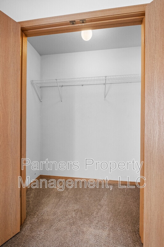 Building Photo - 888 S Curtis Ave