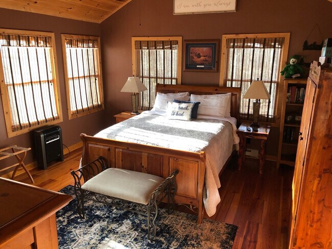 Building Photo - 344 Buckeye Rd