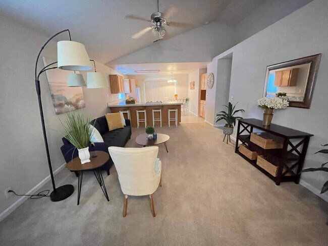 Building Photo - 3 Bedroom House Available Now