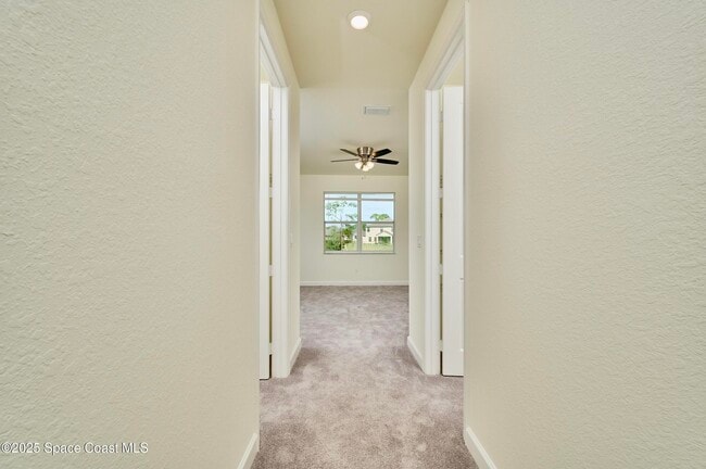 Building Photo - 5940 Manzanita Way