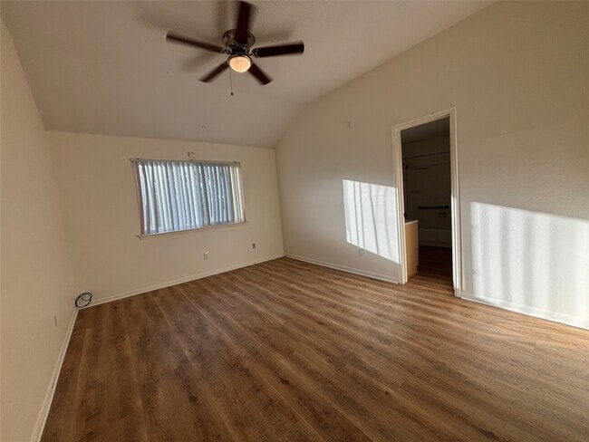 Building Photo - 15662 Pebble Lake Dr