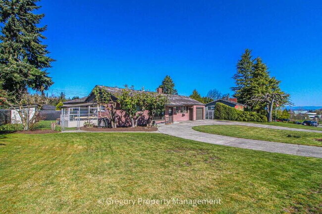 Building Photo - 4418 Colby Ave