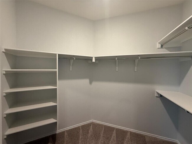 Building Photo - 216 Bougainvillea Lp