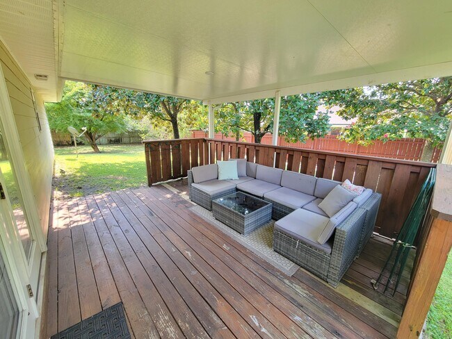 Building Photo - 3009 US-98
