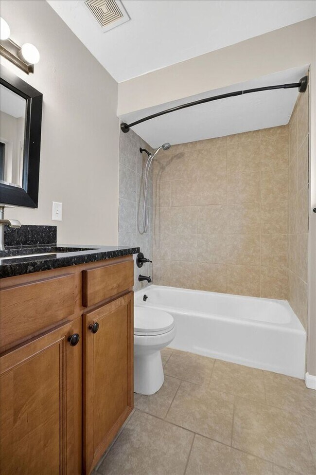 Building Photo - Heck'n Hopeful