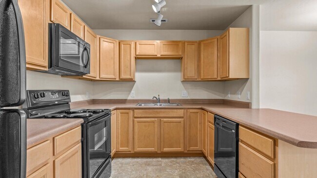 Building Photo - Wind River Apartment