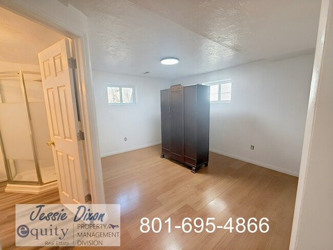 Building Photo - 999 N 3000 W
