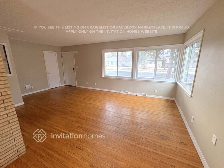 Building Photo - 2241 Randy Ave