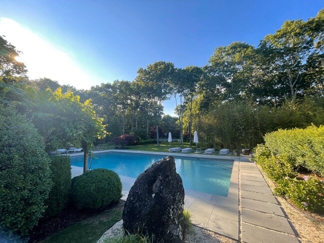 Building Photo - 138 Merchants Path