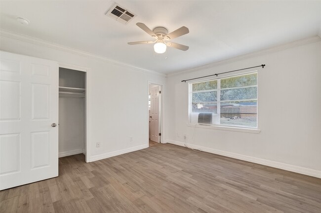 Building Photo - 703 Coryell St