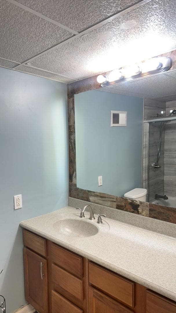 Building Photo - University Towers #414 - Walking distance to UT campus have your own place for $1190/month