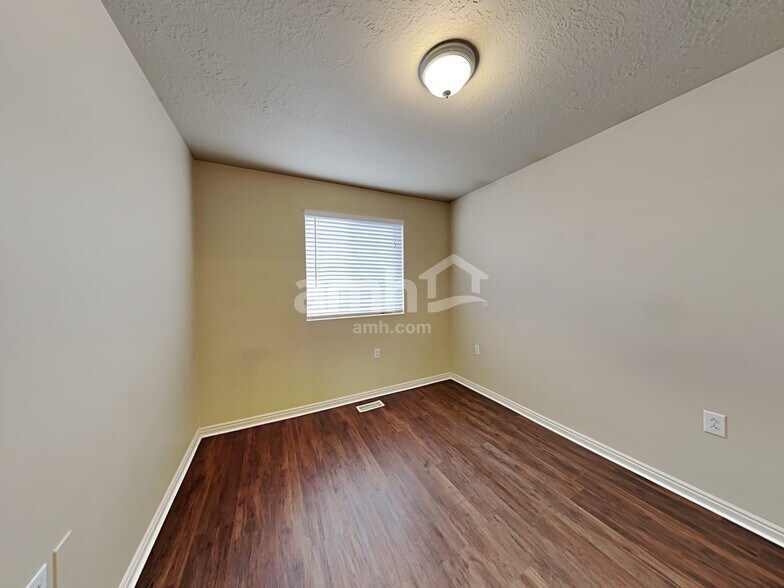 Building Photo - 2906 W 2075 S