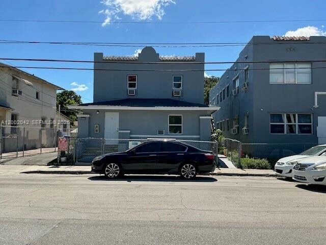 Building Photo - 922 NW 2nd St