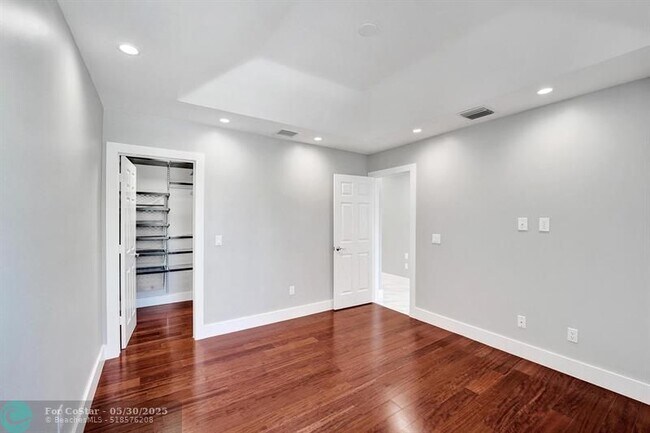 Building Photo - 1326 SW 23rd St