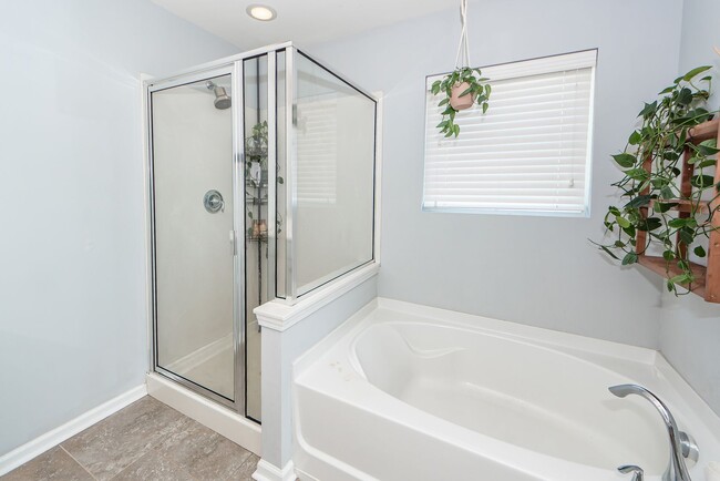 Building Photo - 3 Bedroom 2.5 Bath Single Family Home in W...
