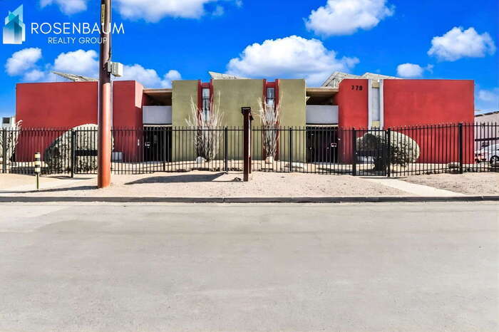 Building Photo - 770 N Dodge Blvd