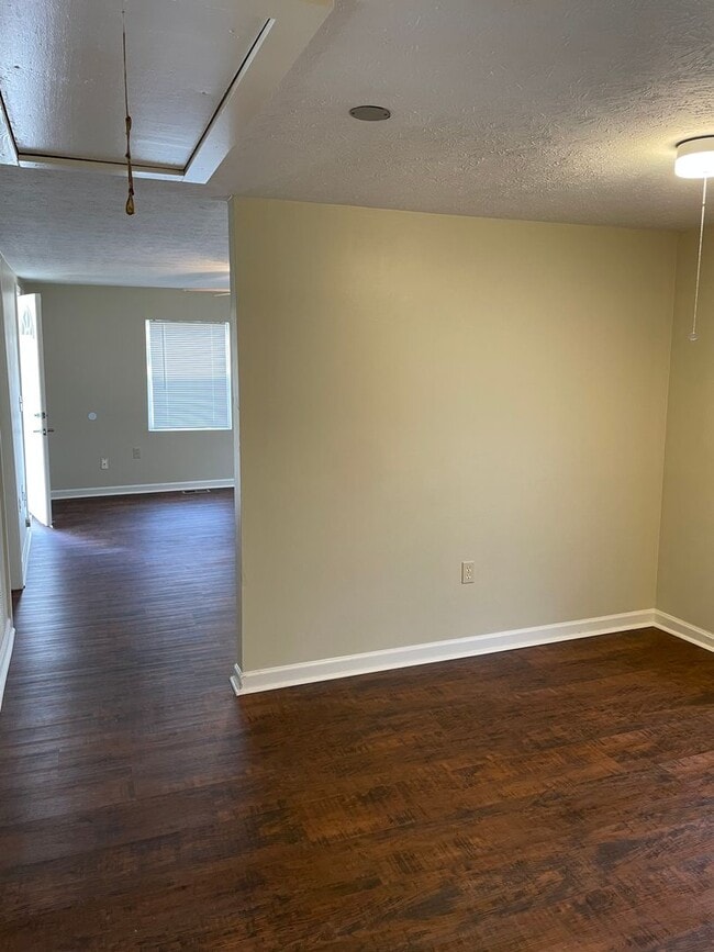 Building Photo - 3/1 House in Kingston $995