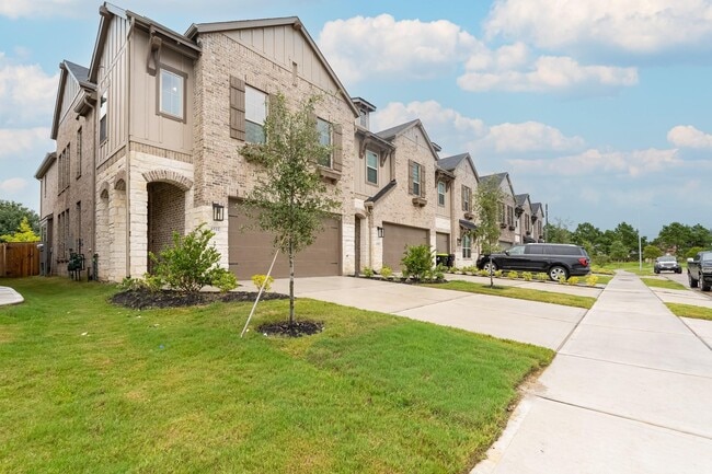 Building Photo - 6522 Bramble Cv Ln