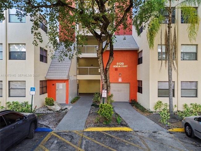 Building Photo - 8120 Geneva Ct