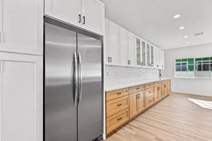 Building Photo - 3666 2nd Ave