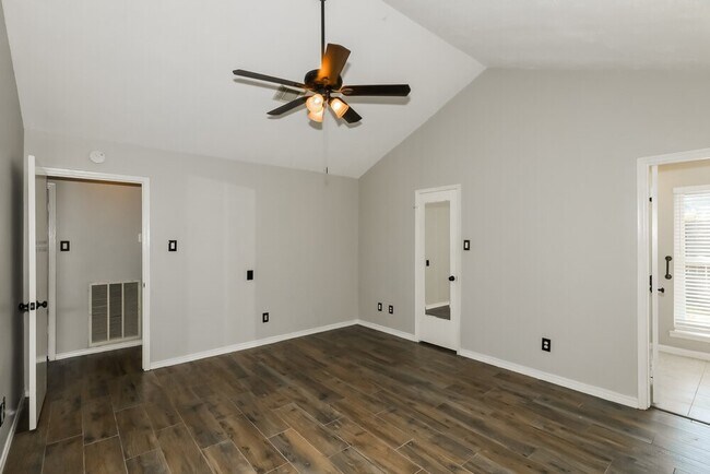 Building Photo - 1022 Red Rock Canyon Dr