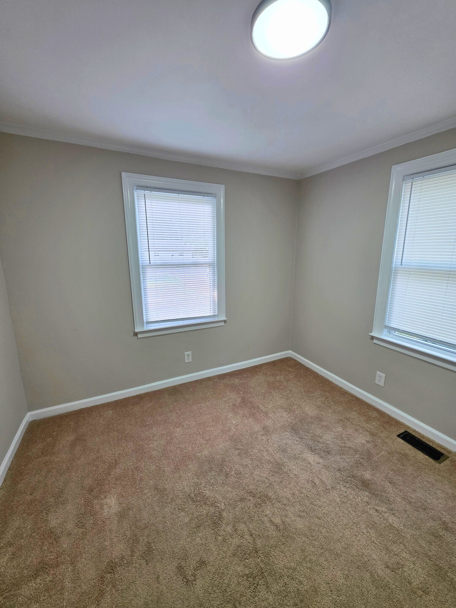 Building Photo - 104 Archdale Dr