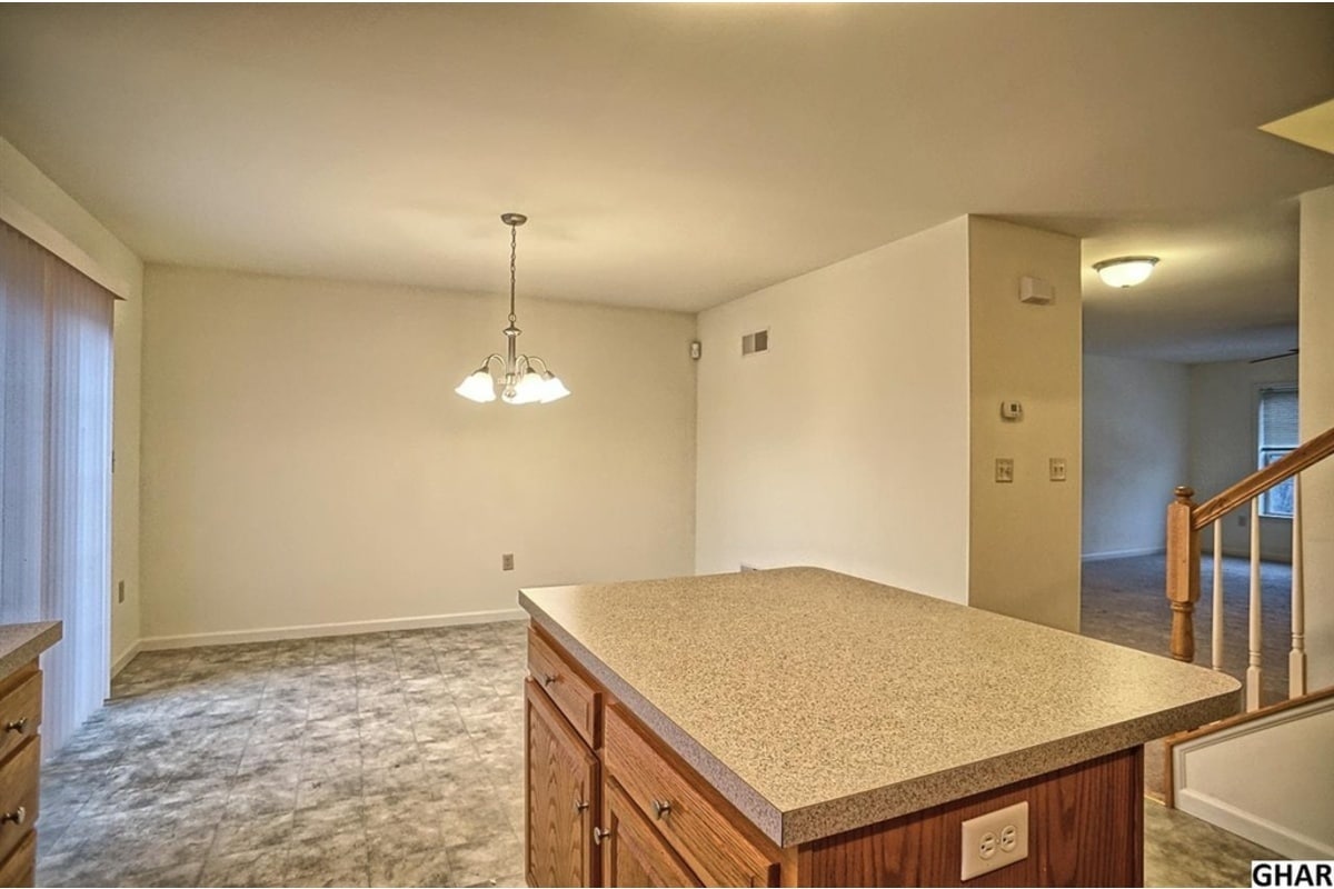 Building Photo - 479 Waterleaf Court