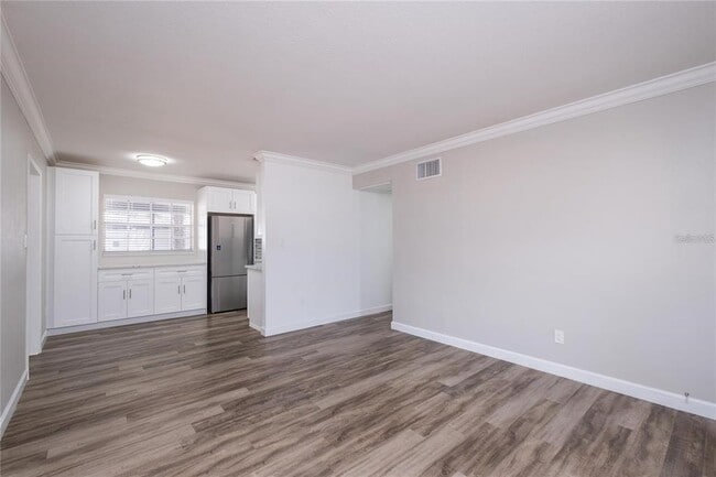 Building Photo - 4019 W Waterman Ave