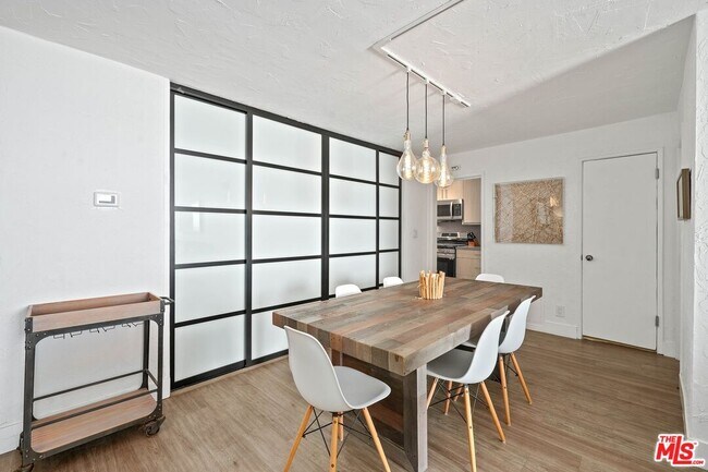 Building Photo - 22548 CA-1