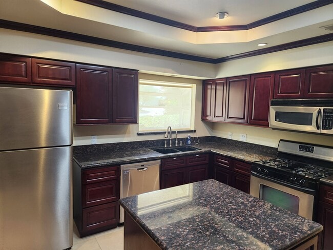 Building Photo - 79860 Fiesta Dr
