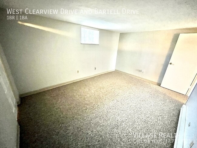 Building Photo - 91 W Clearview Dr