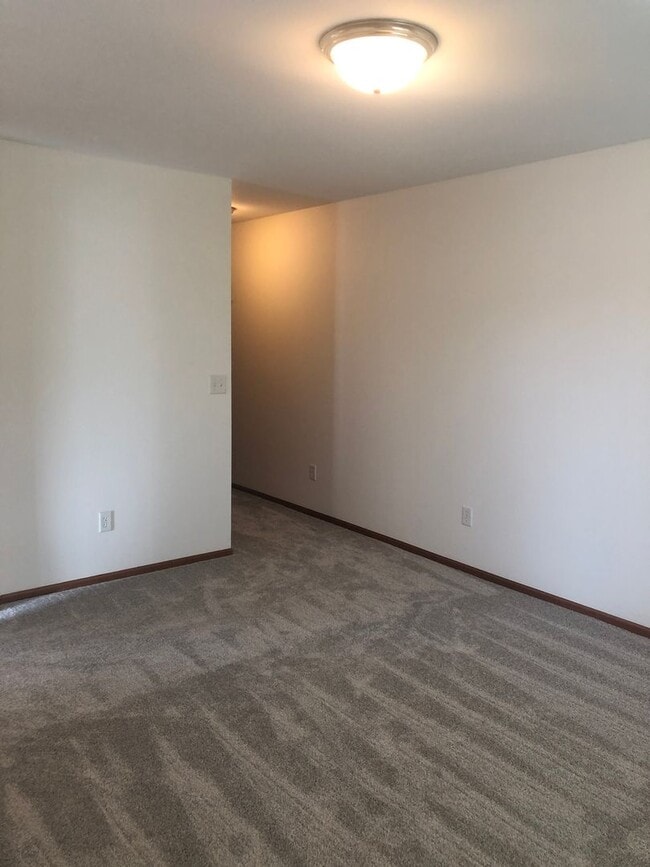 Building Photo - ***PENDING APPLICATION***Adult Community (age restricted)